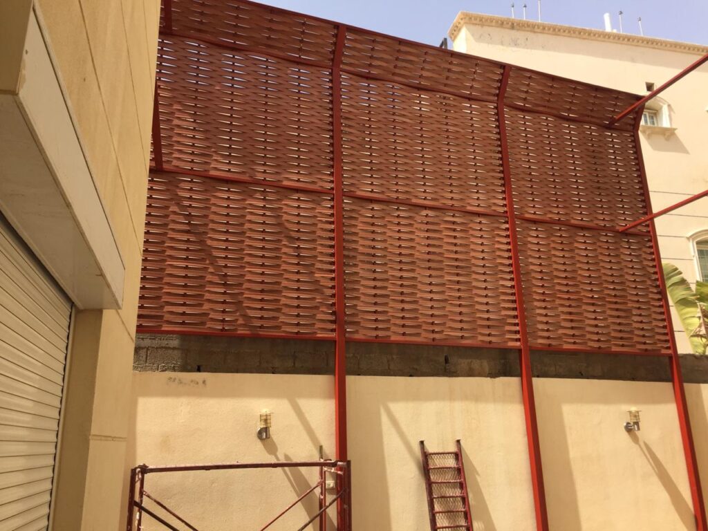 عمل سواتر على الحدائق بالرياض img 20240311 wa0232