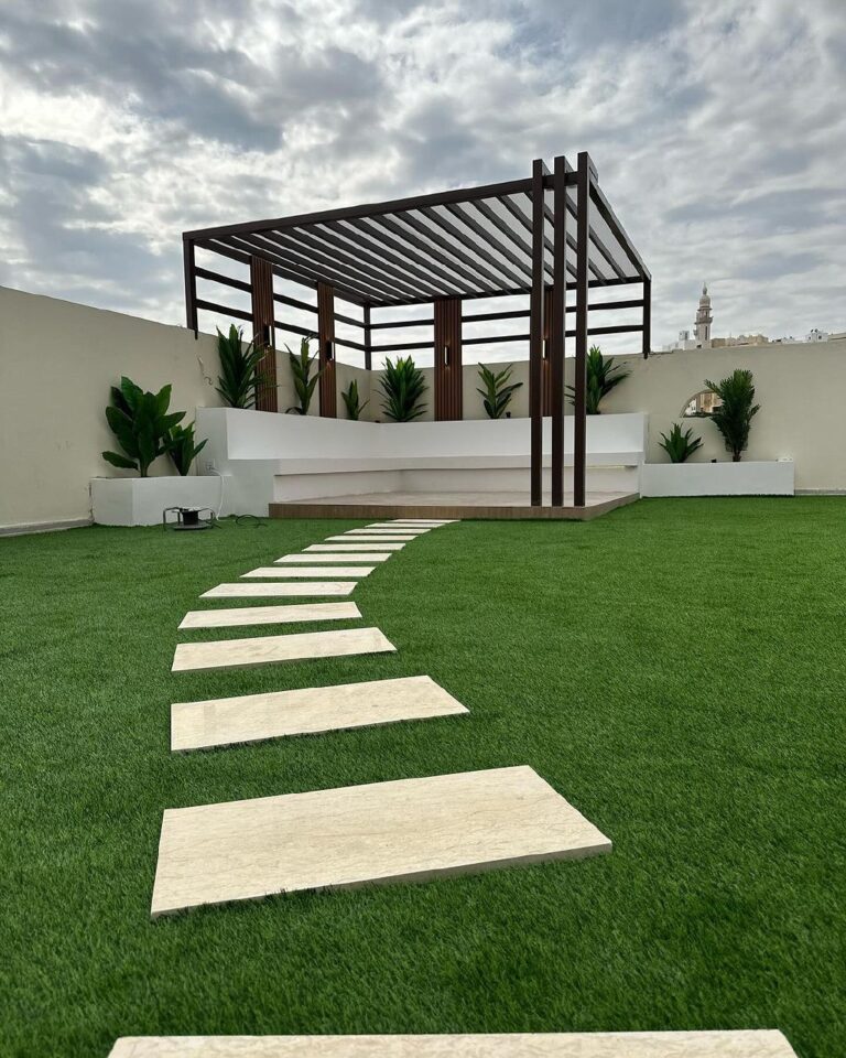 مظلات وجلسات خارجية (15)