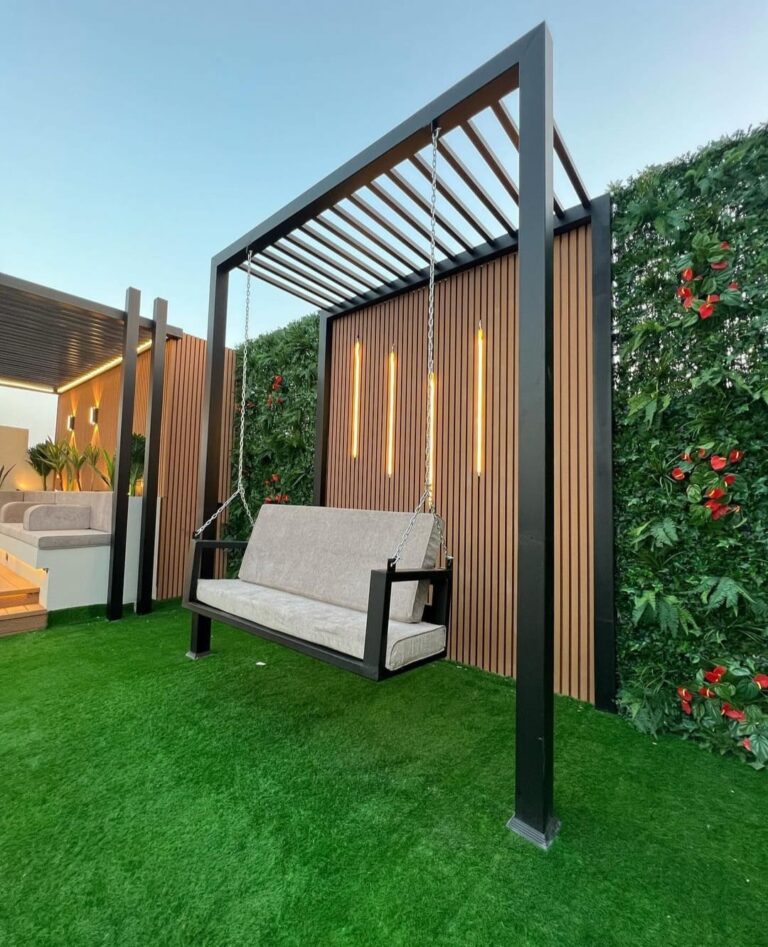 مظلات وجلسات خارجية (65)